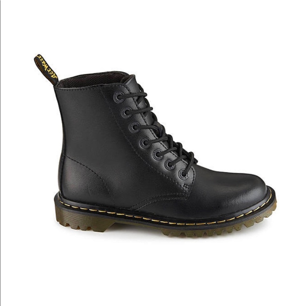 Dr. Martens Luana black leather combat boot
